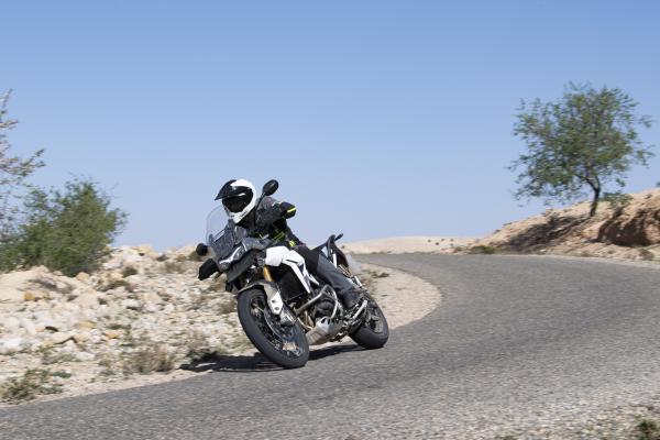 Triumph Tiger 900 Visordown Review